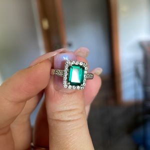 Emerald ring